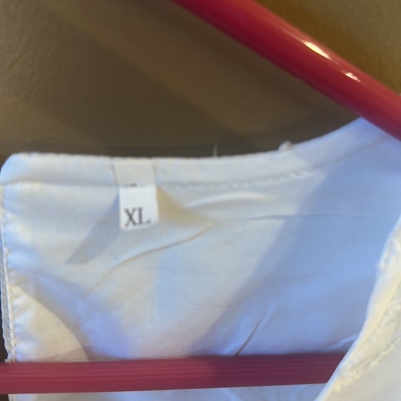 Textured and gorgeous must have blouse - Picture 4 of 6